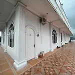 OYO 91514 Gedung Putih Inn Syariah