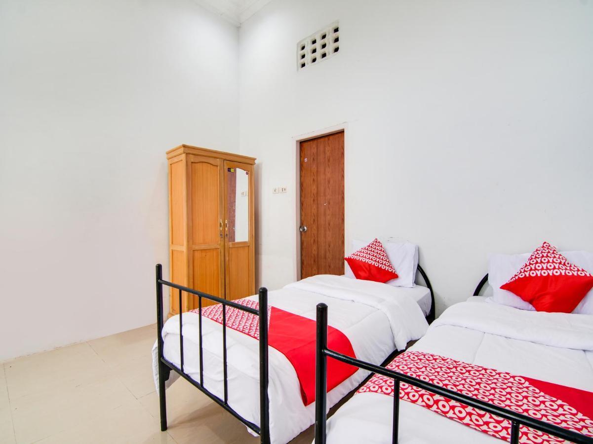 Hotel Oyo 91514 Gedung Putih Syariah Pekanbaru