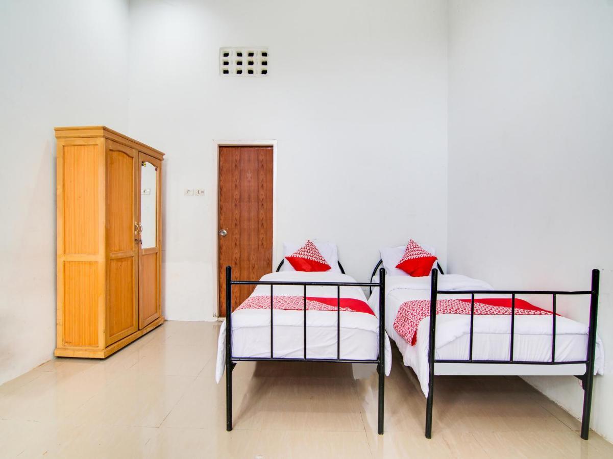 Hotel Oyo 91514 Gedung Putih Syariah Pekanbaru