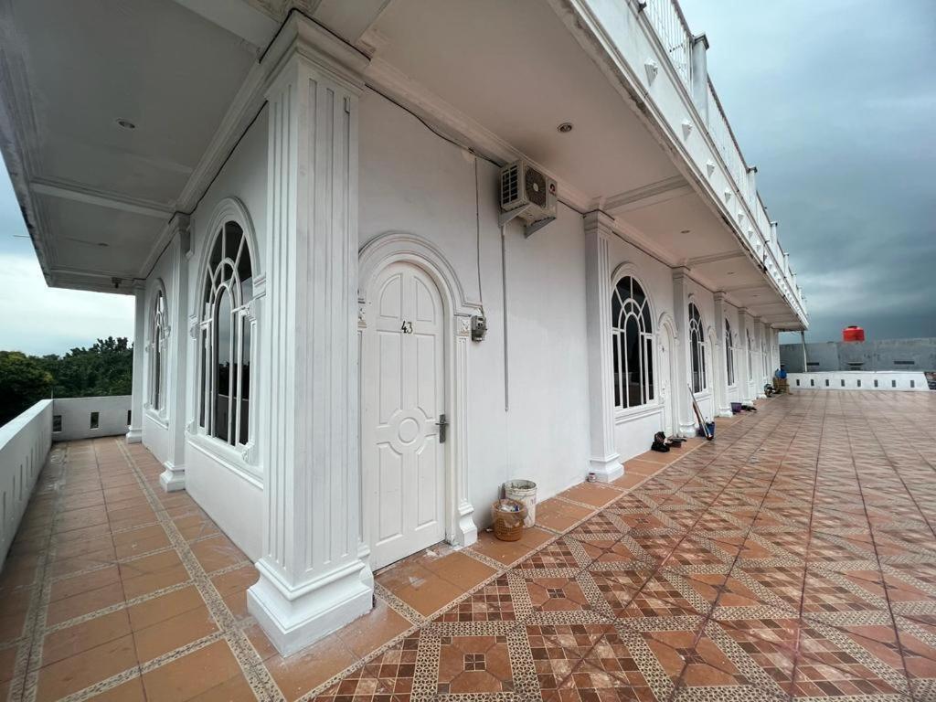 Oyo 91514 Gedung Putih Syariah