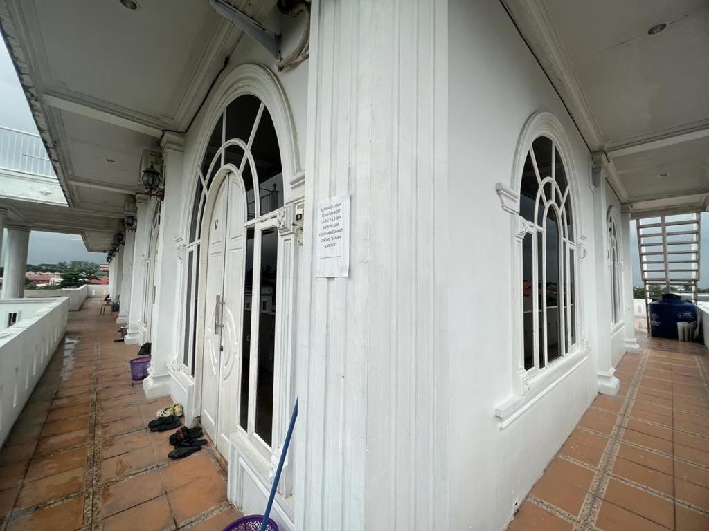 Oyo 91514 Gedung Putih Syariah Pekanbaru
